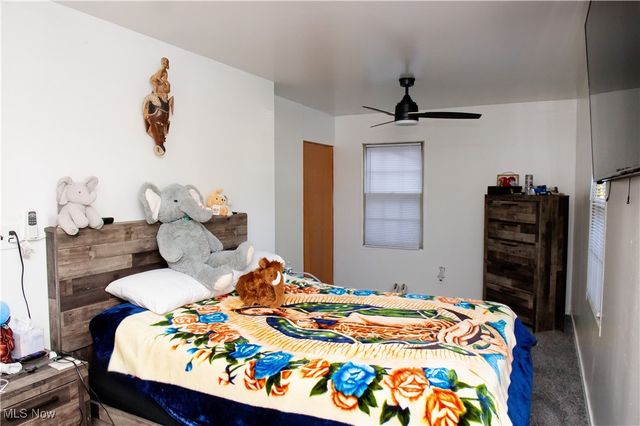 1863 Deerfield Avenue SW, Warren, OH 44485