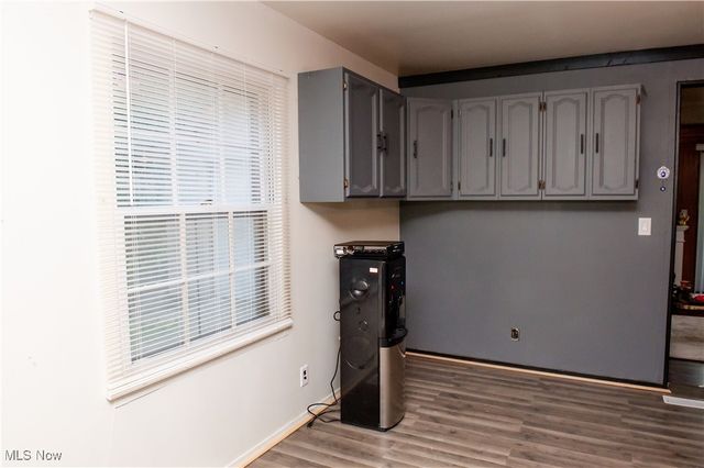 1863 Deerfield Avenue SW, Warren, OH 44485