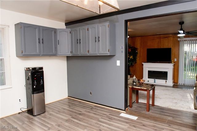 1863 Deerfield Avenue SW, Warren, OH 44485