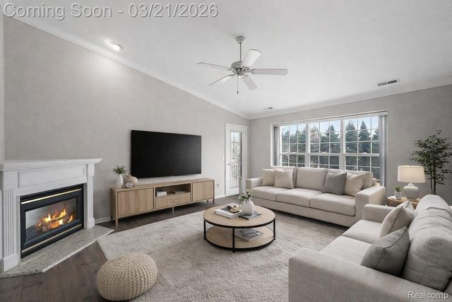 43935 Rushcliffe Drive, Sterling Heights, MI 48313