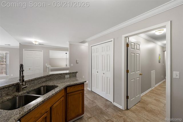 43935 Rushcliffe Drive, Sterling Heights, MI 48313