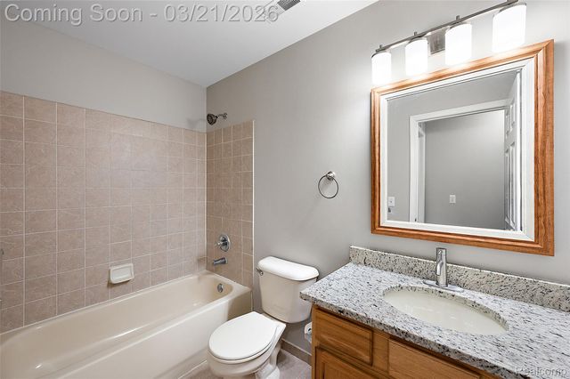 43935 Rushcliffe Drive, Sterling Heights, MI 48313