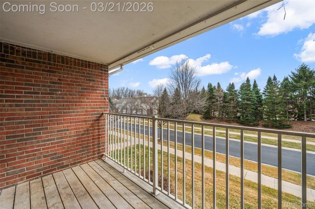 43935 Rushcliffe Drive, Sterling Heights, MI 48313