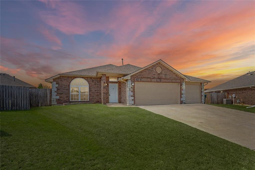 4412 Spotted Owl Circle, Norman, OK 73072