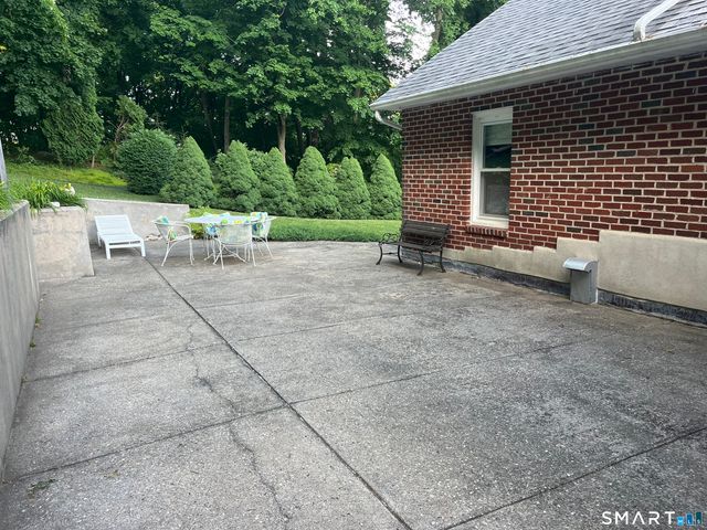 32 Homestead Avenue, Derby, CT 06418