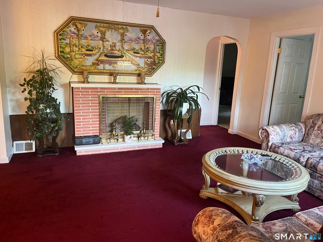 32 Homestead Avenue, Derby, CT 06418