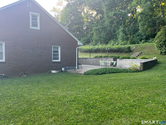 32 Homestead Avenue, Derby, CT 06418