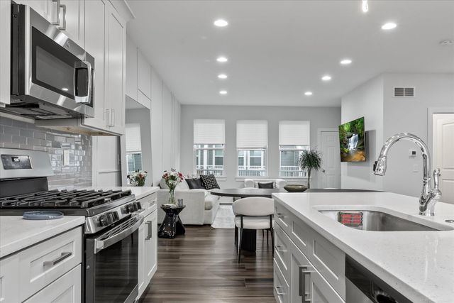 2908 Zana Drive, Troy, MI 48085