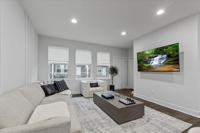 2908 Zana Drive, Troy, MI 48085