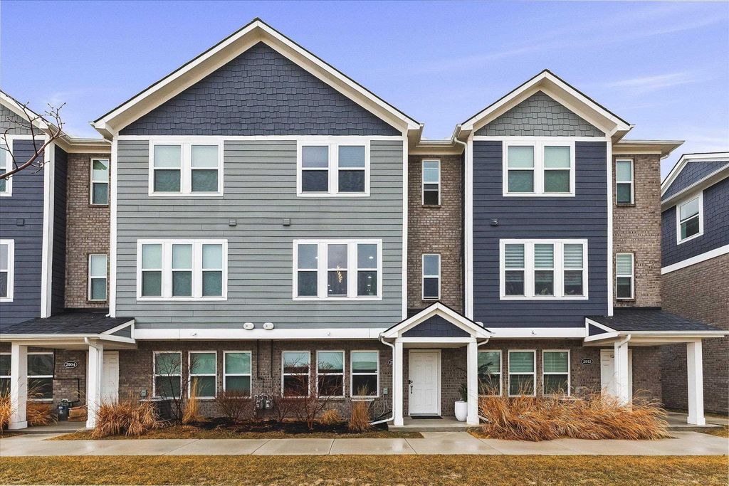 2908 Zana Drive, Troy, MI 48085