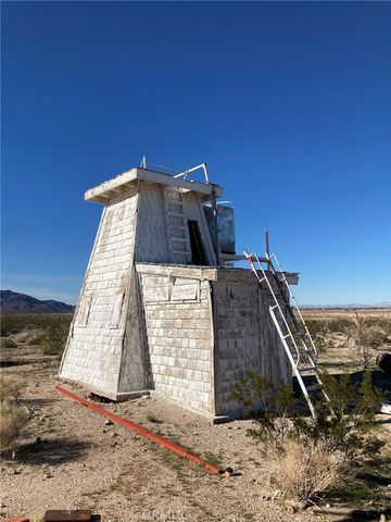 49700 Center Drive, Newberry Springs, CA 92365
