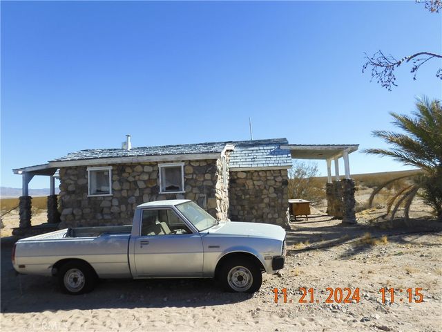 49700 Center Drive, Newberry Springs, CA 92365