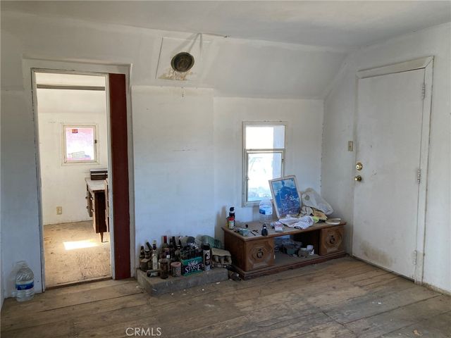 49700 Center Drive, Newberry Springs, CA 92365