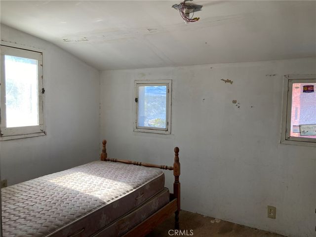 49700 Center Drive, Newberry Springs, CA 92365