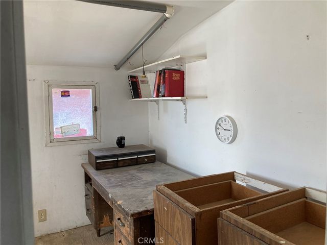 49700 Center Drive, Newberry Springs, CA 92365