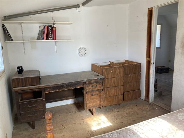 49700 Center Drive, Newberry Springs, CA 92365