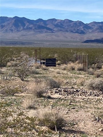 49700 Center Drive, Newberry Springs, CA 92365