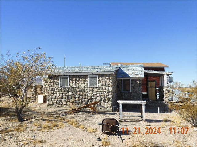 49700 Center Drive, Newberry Springs, CA 92365