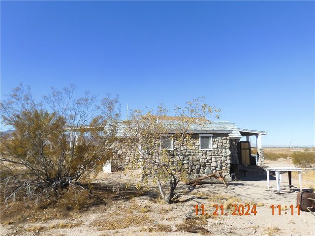 49700 Center Drive, Newberry Springs, CA 92365