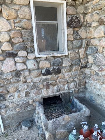 49700 Center Drive, Newberry Springs, CA 92365