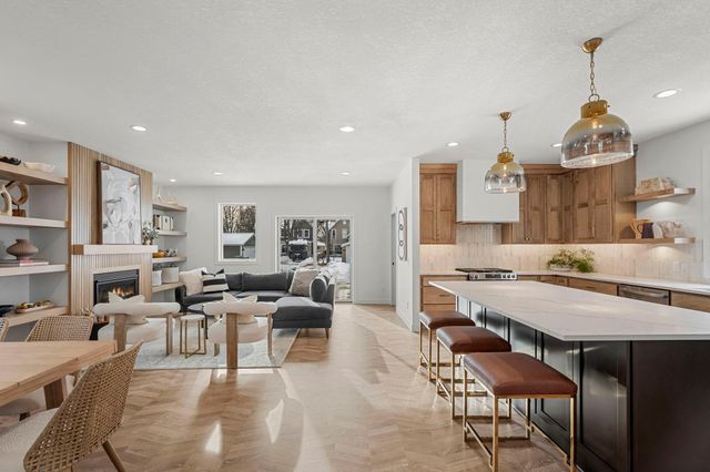 6225 W 37th Street, Saint Louis Park, MN 55416