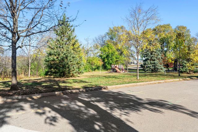 6225 W 37th Street, Saint Louis Park, MN 55416