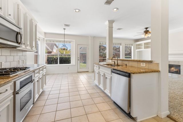 14738 Raven Hollow Lane, Humble, TX 77396