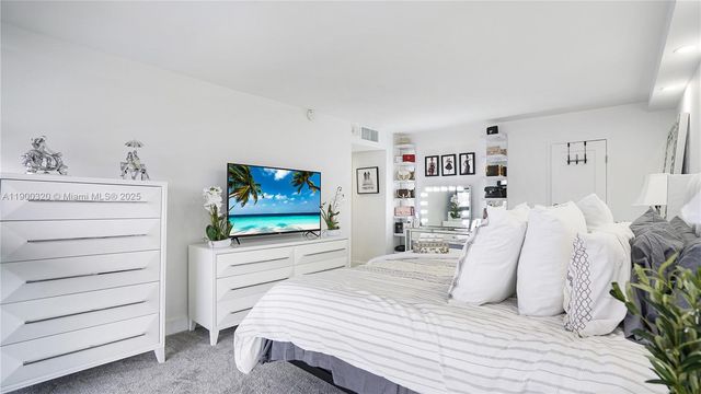 2017 S Ocean Dr 1510, Hallandale Beach, FL 33009