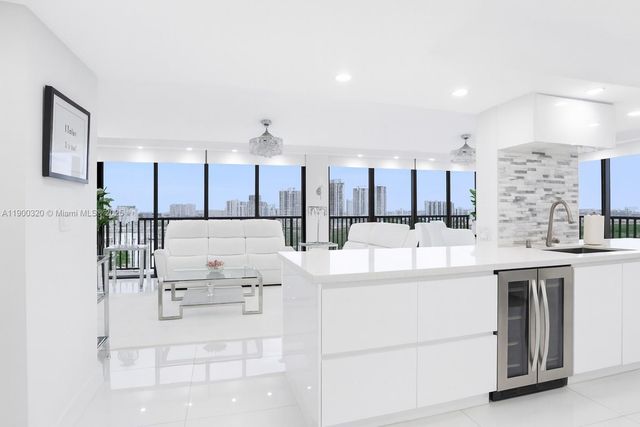 2017 S Ocean Dr 1510, Hallandale Beach, FL 33009