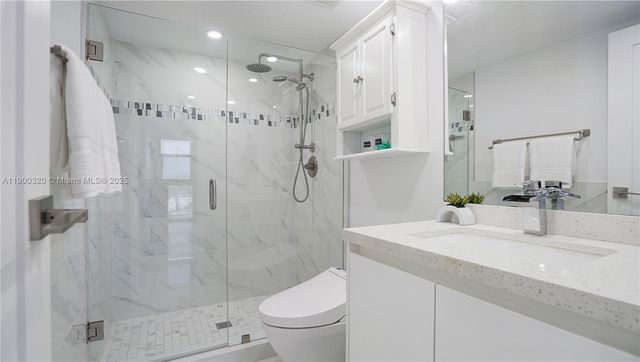 2017 S Ocean Dr 1510, Hallandale Beach, FL 33009