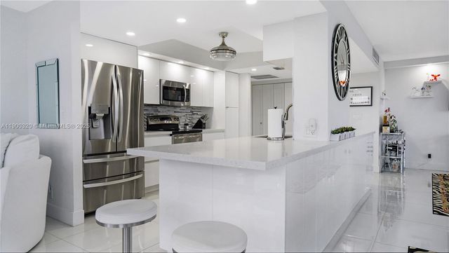 2017 S Ocean Dr 1510, Hallandale Beach, FL 33009