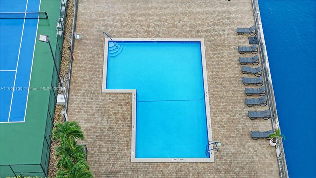 2017 S Ocean Dr 1510, Hallandale Beach, FL 33009