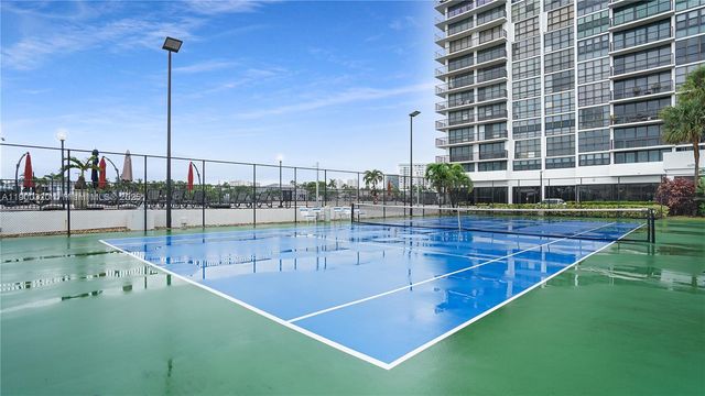 2017 S Ocean Dr 1510, Hallandale Beach, FL 33009
