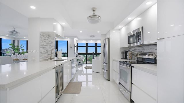 2017 S Ocean Dr 1510, Hallandale Beach, FL 33009