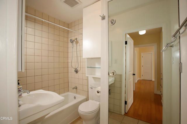 1818 Silver Lake Boulevard, Los Angeles, CA 90026