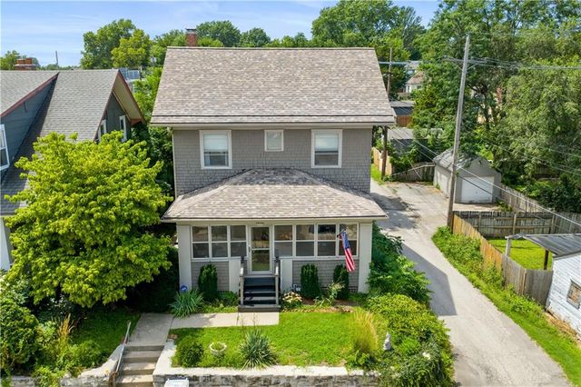 4218 Greenwood Place, Kansas City, MO 64111