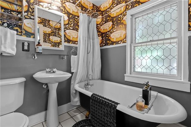 4218 Greenwood Place, Kansas City, MO 64111