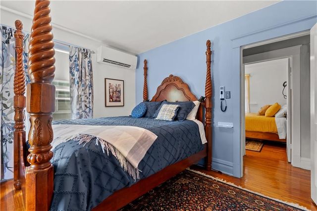 4218 Greenwood Place, Kansas City, MO 64111