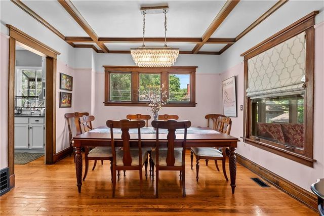 4218 Greenwood Place, Kansas City, MO 64111