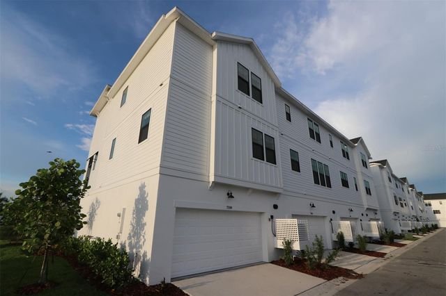 7200 SUTTON LANE, Sarasota, FL 34240