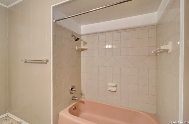 121 Young, Universal City, TX 78148