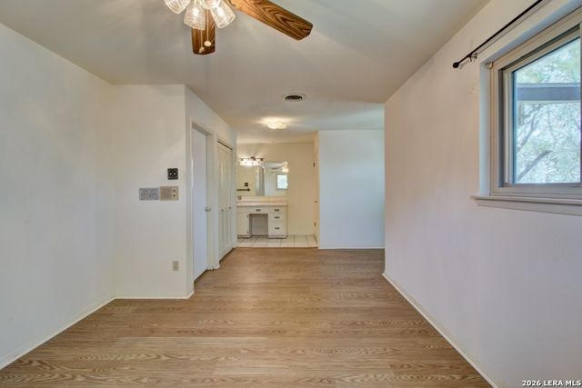 121 Young, Universal City, TX 78148