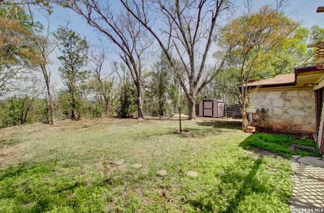 121 Young, Universal City, TX 78148