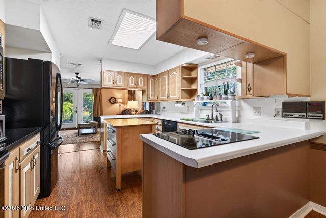 674 Hilo Street, Diamondhead, MS 39525