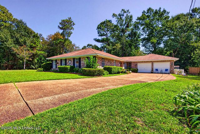 674 Hilo Street, Diamondhead, MS 39525