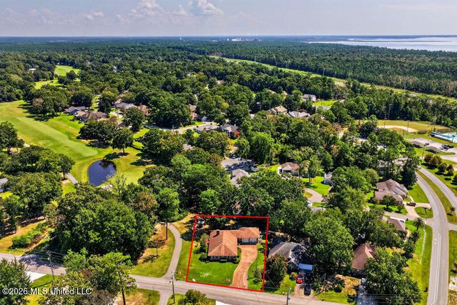 674 Hilo Street, Diamondhead, MS 39525