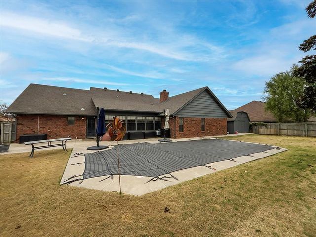 1329 SW 106th Place, Oklahoma City, OK 73170