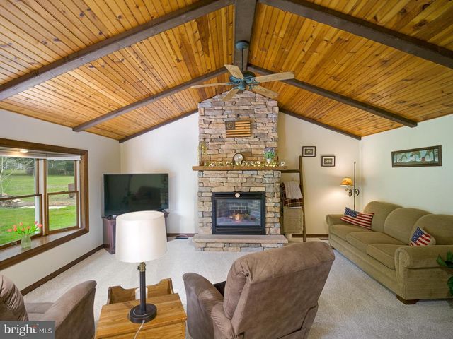 214 LEWISVILLE RD, Lincoln University, PA 19352