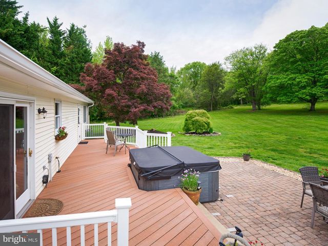 214 LEWISVILLE RD, Lincoln University, PA 19352