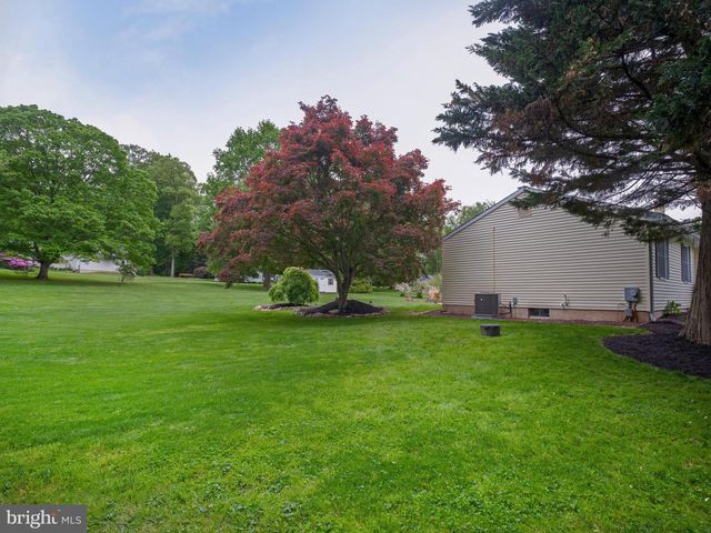 214 LEWISVILLE RD, Lincoln University, PA 19352